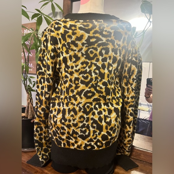 Sweater - Picture 2 of 5